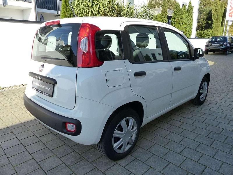 Gebraucht Fiat Panda Lounge 69 PS (50 kW) 2018 Gelato weiß 296 Kleinwagen