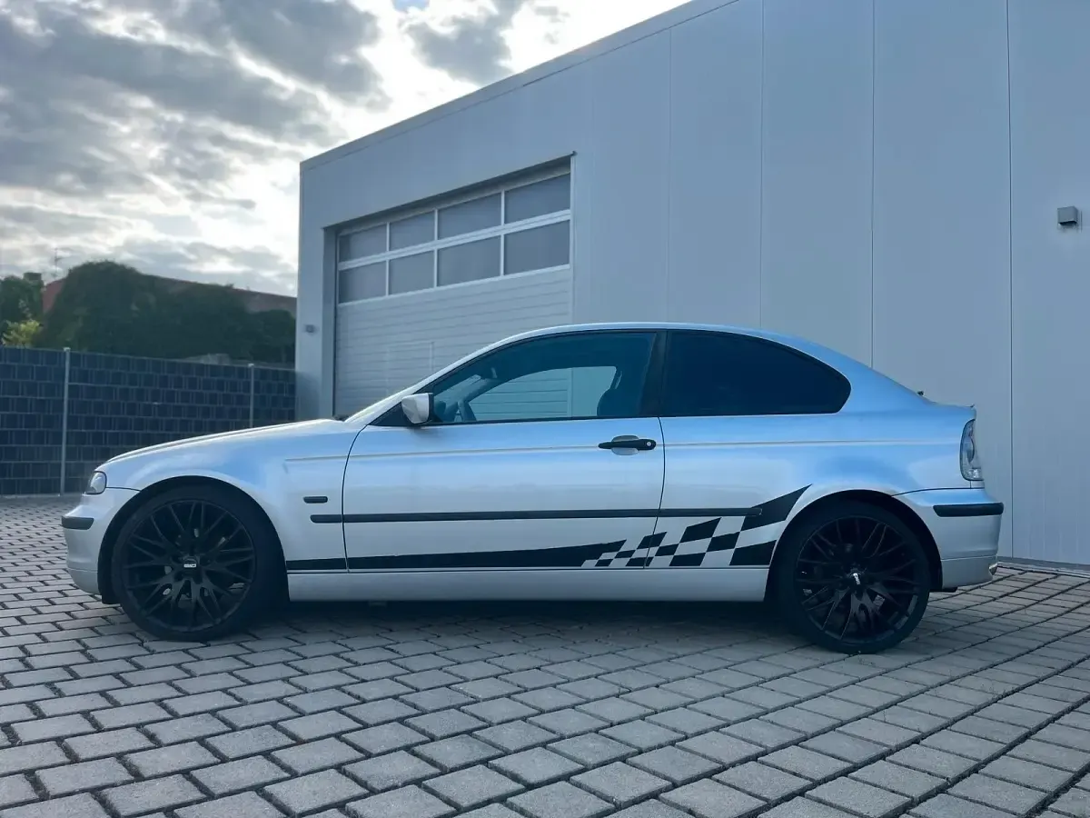 Gebraucht BMW 316 Compact 116 PS (85 kW) 2001 Silber Kleinwagen