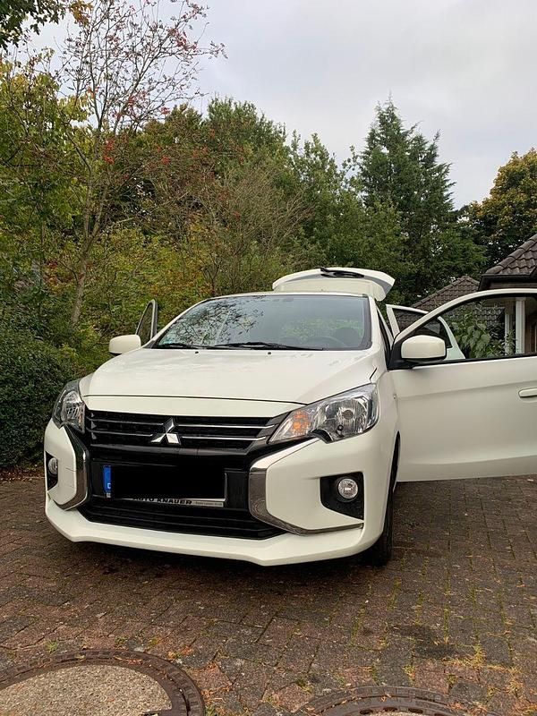 Weiß Gebraucht 2021 Mitsubishi Space Star Kleinwagen | 6.390 € (Superpreis) - Bild 1/4