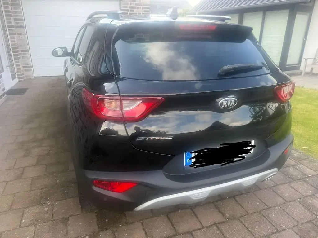 Gebraucht Kia Stonic Edition 7 84 PS (61 kW) 2020 Schwarz SUV