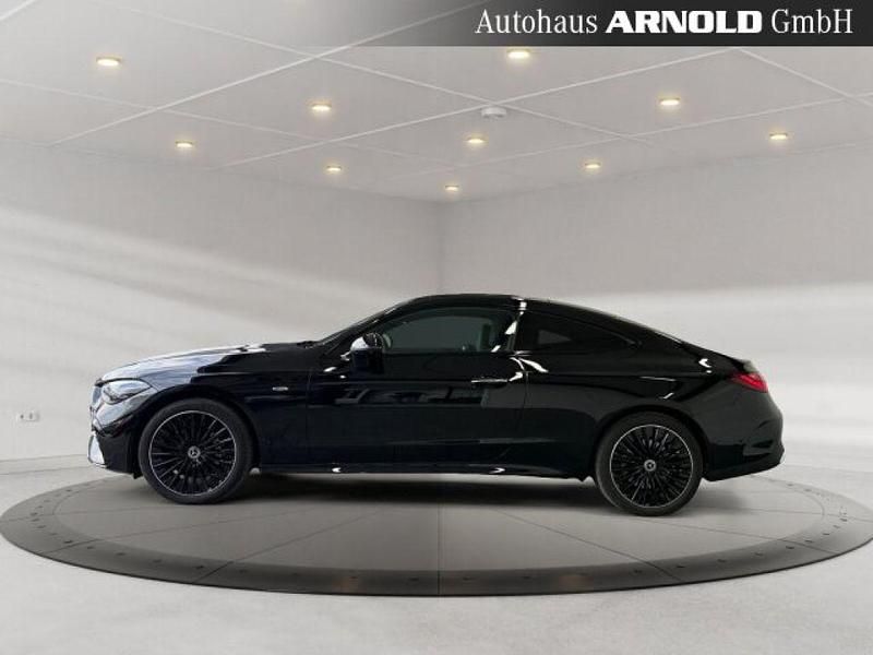 Gebraucht Mercedes E300 204 PS (150 kW) 2025 Obsidianschwarz (metallic) Coupé