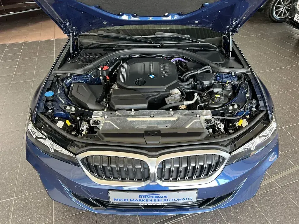 Gebraucht BMW 318 Sport Line 150 PS (110 kW) 2022 Phytonicblau Kombi
