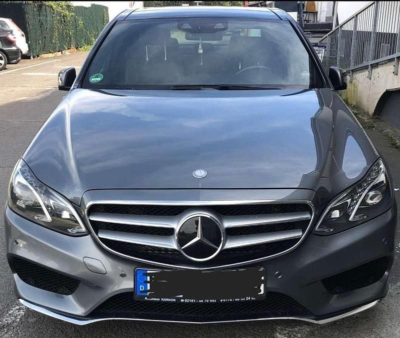 Gebraucht 2016 Mercedes E250 Edition Limousine | 22.500 € (Teuer) - Bild 1/4