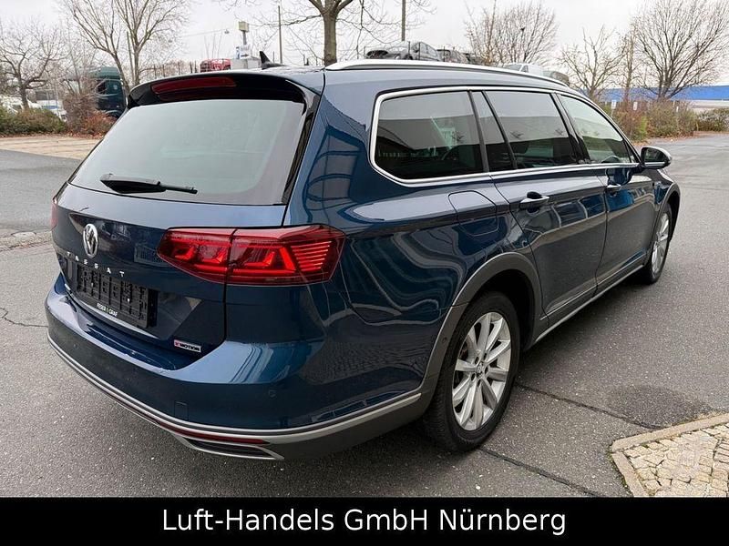 Gebraucht VW Passat Alltrack 190 PS (139 kW) 2020 Blau Kombi