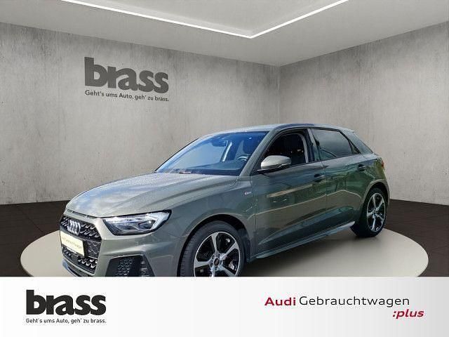 Chronosgrau metallic Gebraucht 2025 Audi A1 Sportback S-Line Kleinwagen | 27.800 € (Etwas zu teuer) - Bild 1/4