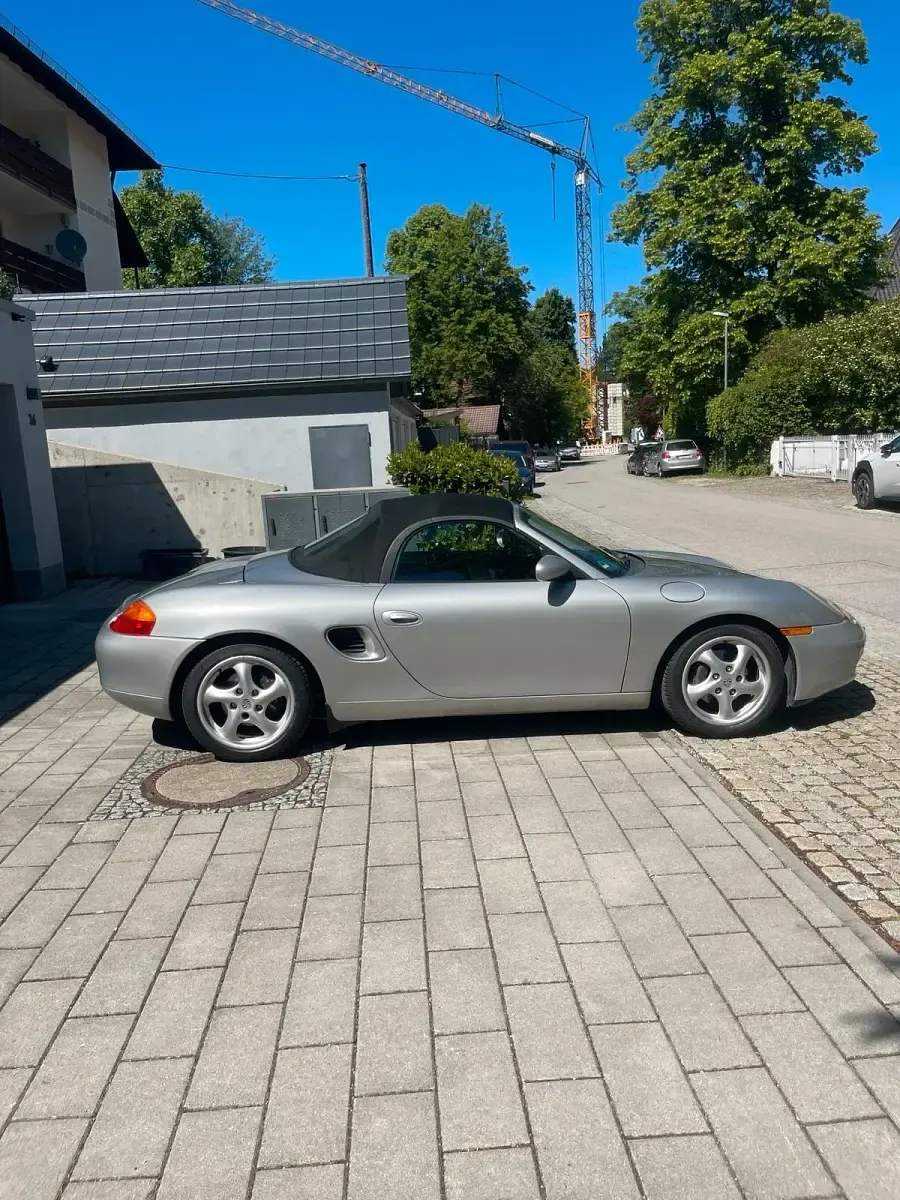 Gebraucht Porsche 986 Boxster 204 PS (150 kW) 1997 Silber Cabrio