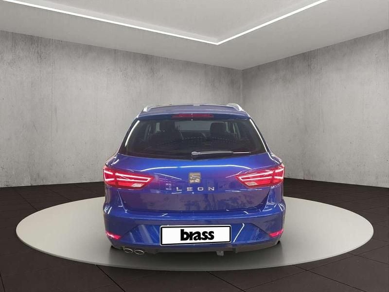 Mystery blau metallic Gebraucht 2020 Seat Leon XCELLENCE Kombi | 16.950 € (Guter Preis) - Bild 1/4