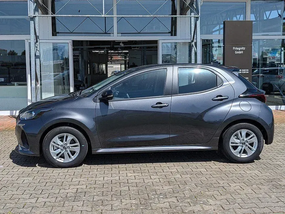 Ny Mazda 2 Center-Line 116 HK (85 kW) 2025 Grå Hatchback