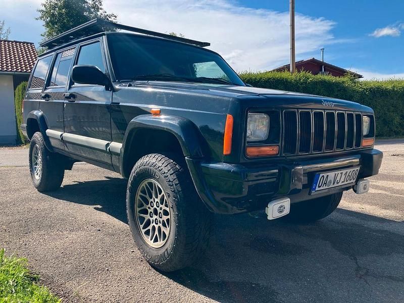 Schwarz Gebraucht 1999 Jeep Cherokee SUV | 7.500 € (Guter Preis) - Bild 1/4