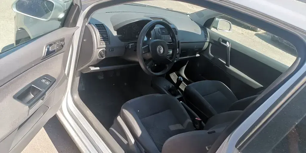 Gebraucht VW Polo 64 PS (47 kW) 2006 Silber Kleinwagen