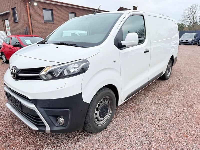 Gebraucht Toyota Proace 122 PS (89 kW) 2017 Weiß Van / Kleinbus