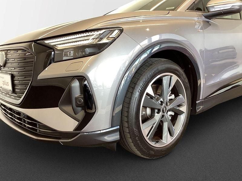 Gebraucht Audi Q4 e-tron S-Line 150 kW (204 PS) 2022 Taifungrau metallic SUV