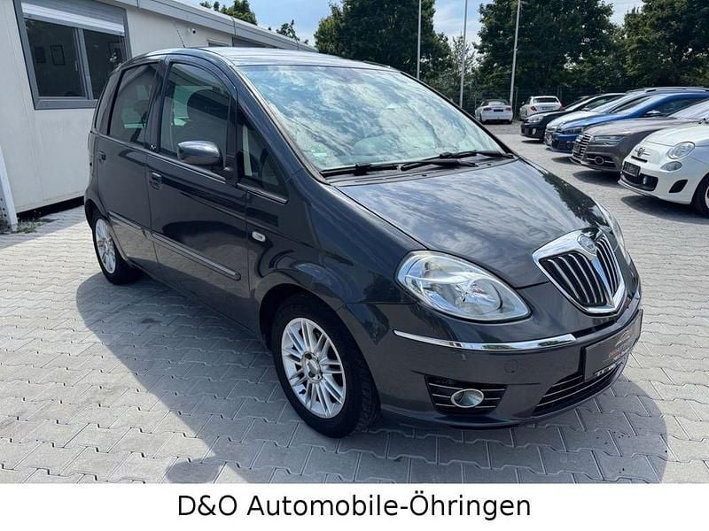 Blau Gebraucht 2008 Lancia Musa Van / Kleinbus | 2.990 € (Guter Preis) - Bild 1/4