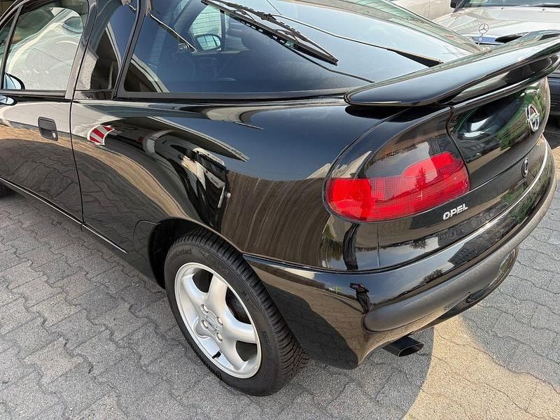 Gebraucht Opel Tigra 106 PS (77 kW) 1996 Schwarz Coupé