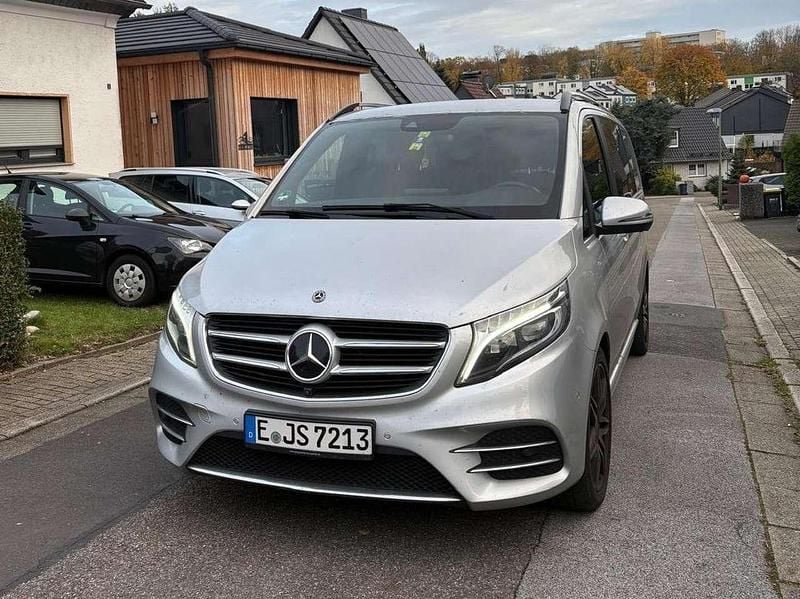 Gebraucht Mercedes V200 190 PS (139 kW) 2019 Brillantsilber metallic Van / Kleinbus