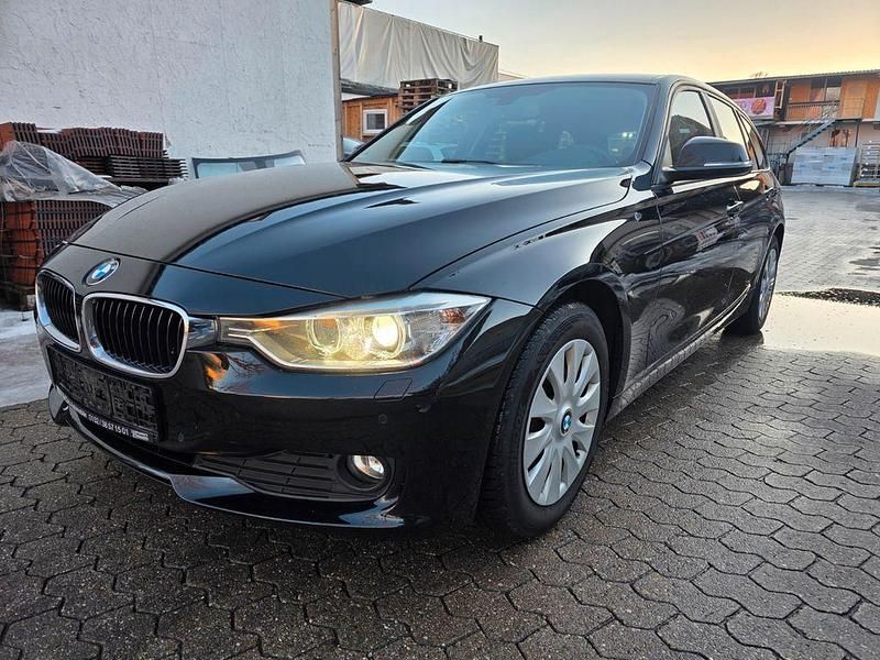 Gebraucht BMW 318 143 PS (105 kW) 2013 Schwarz Kombi