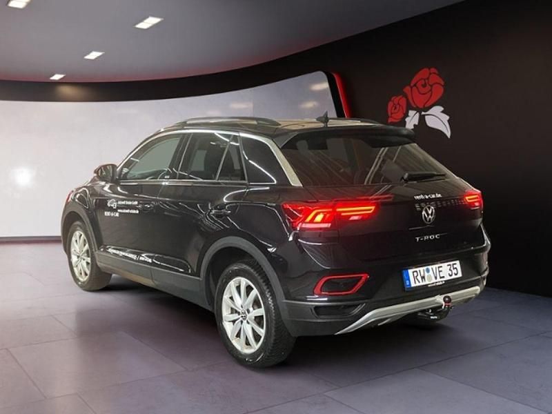 Gebraucht VW T-Roc Move 150 PS (110 kW) 2024 Deep black perleffekt (metallic) SUV