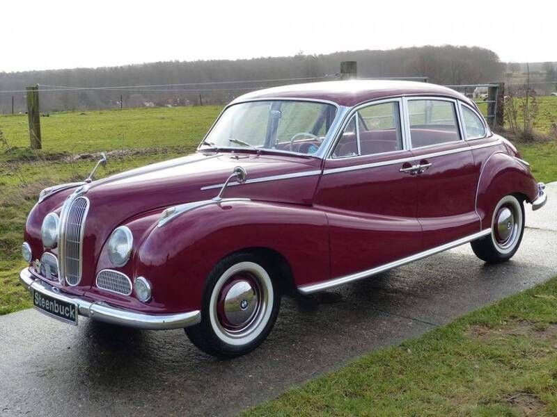 Rot Gebraucht 1957 BMW 502 Limousine | 69.500 € - Bild 1/4