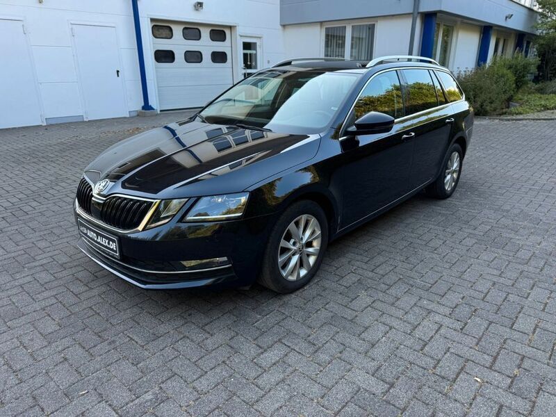 Schwarz Gebraucht 2019 Skoda Octavia Style Kombi | 10.000 € (Guter Preis) - Bild 1/4