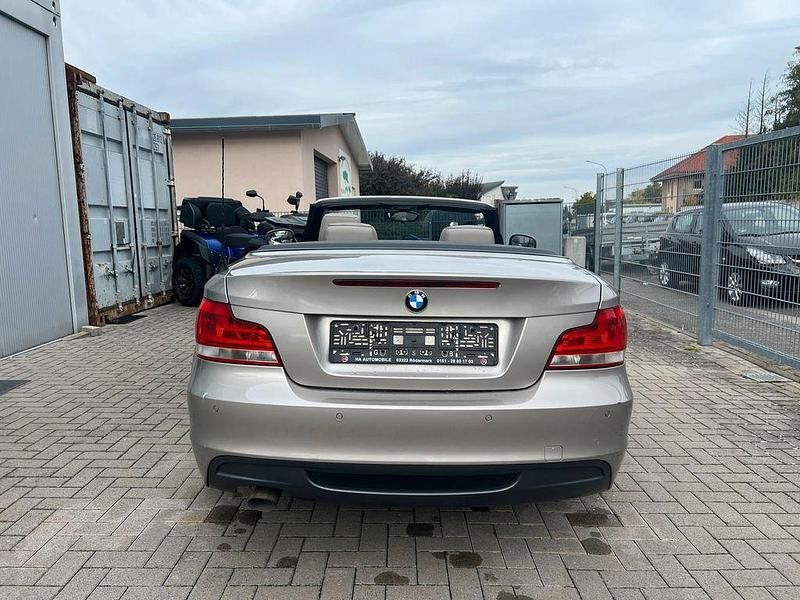 Gebraucht BMW 118 Cabriolet Performance 143 PS (105 kW) 2012 Silber Cabrio