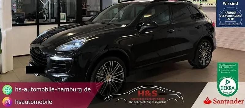 Tiefschwarz Gebraucht 2017 Porsche Cayenne S SUV | 42.900 € (Fairer Preis) - Bild 1/4