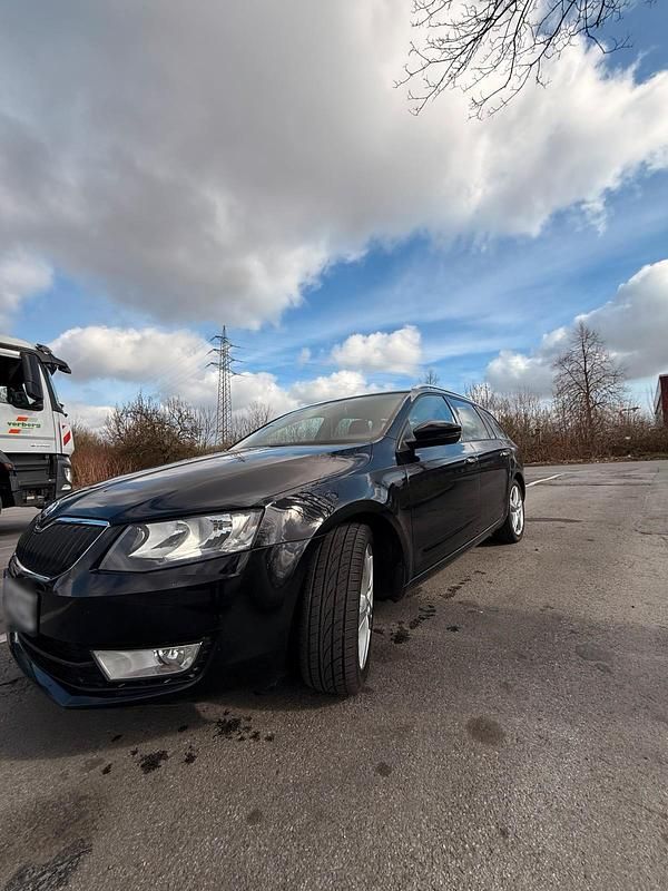 Gebraucht Skoda Octavia 2015 Schwarz Kleinwagen
