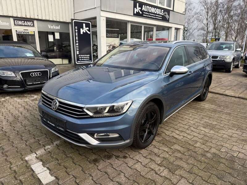 Harvard blue metallic Gebraucht 2017 VW Passat Alltrack Kombi | 15.900 € (Fairer Preis) - Bild 1/4