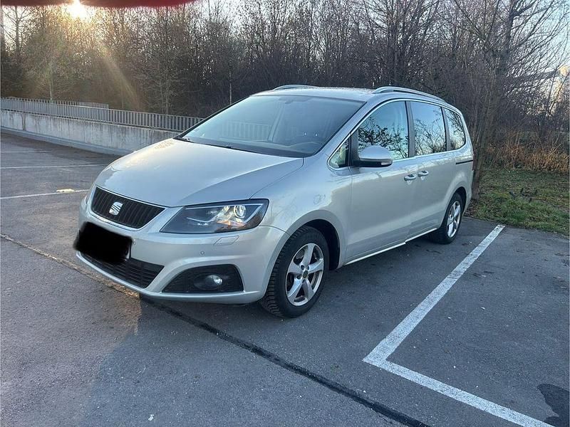 Grau Gebraucht 2012 Seat Alhambra Van / Kleinbus | 6.900 € (Superpreis) - Bild 1/4