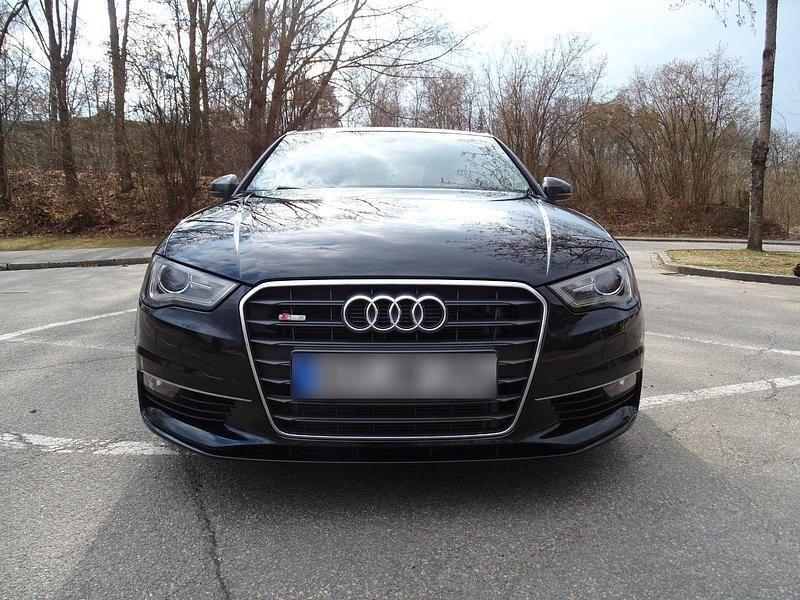 Gebraucht Audi A3 Ambiente 150 PS (110 kW) 2014 Schwarz Limousine