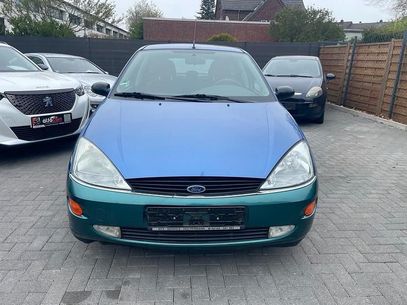 Gebraucht Ford Focus 75 PS (55 kW) 1998 Blau Limousine