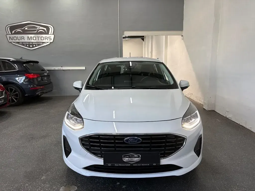 Gebraucht Ford Fiesta Titanium 125 PS (91 kW) 2022 Weiß Kleinwagen