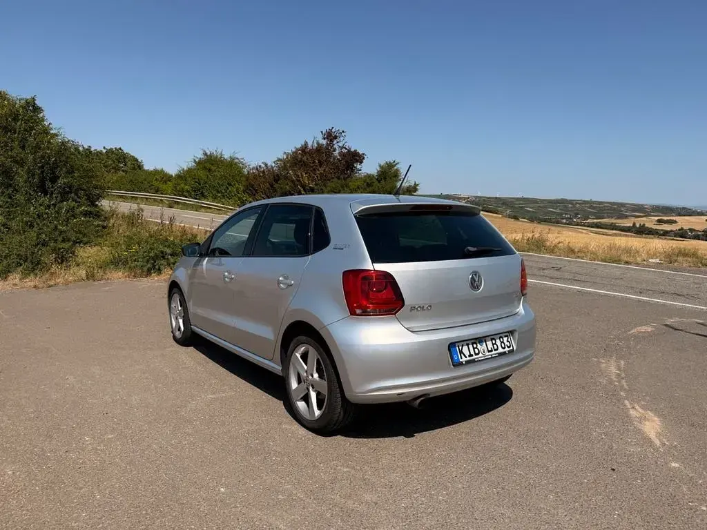 Gebraucht VW Polo Black Edition 90 PS (66 kW) 2013 Silber Kleinwagen