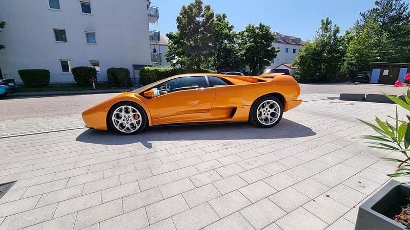 Orange Gebraucht 2000 Lamborghini Diablo Coupé | 450.000 € - Bild 1/4
