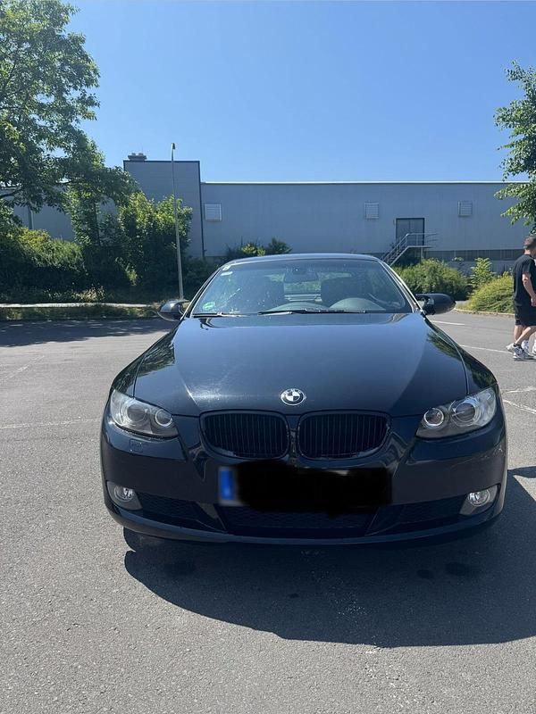 Gebraucht BMW 320 Cabriolet 170 PS (125 kW) 2007 Schwarz Cabrio