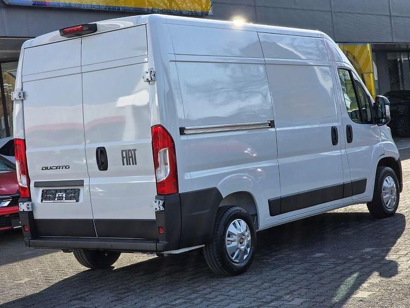 Neu Fiat Ducato 140 PS (102 kW) 2026 Colore esterno (weiss (pastell Van