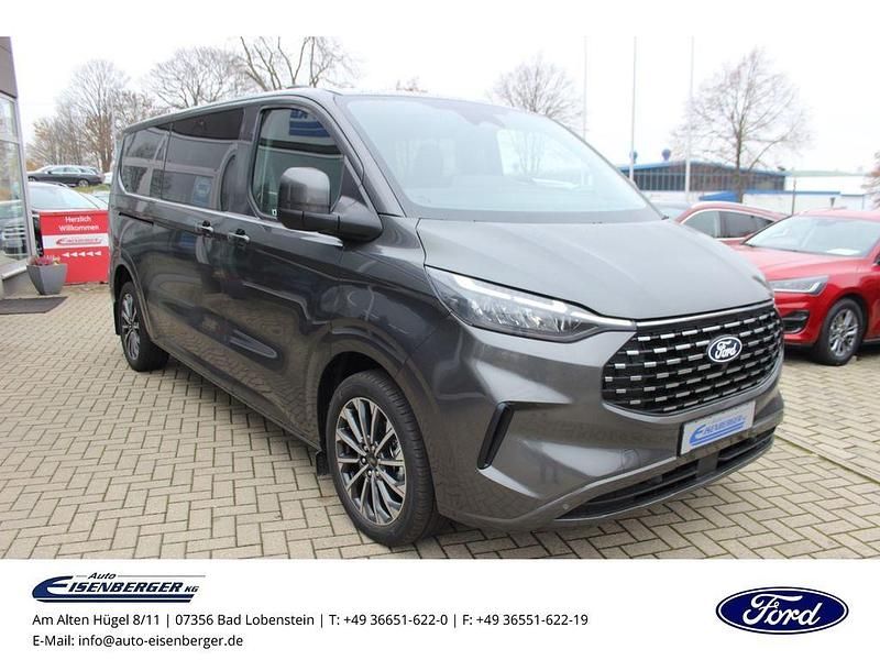Neu Ford Tourneo Titanium 170 PS (125 kW) 2025 Magneticgrau (metallic) Van / Kleinbus