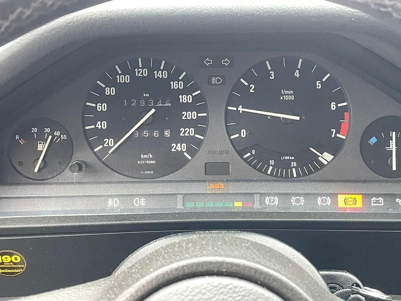 Weiß Gebraucht 1986 BMW 325 Cabriolet Cabrio | 17.500 € - Bild 1/4
