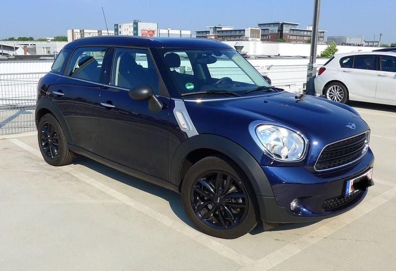 Blau Gebraucht 2015 Mini One D Countryman SUV | 7.950 € (Guter Preis) - Bild 1/4