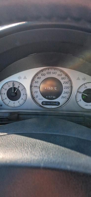 Gebraucht Mercedes E320 204 PS (150 kW) 2004 Silber Kombi