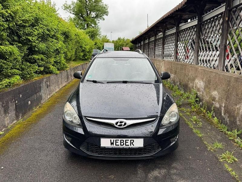Gebraucht Hyundai i30 Classic 90 PS (66 kW) 2010 Schwarz Kombi