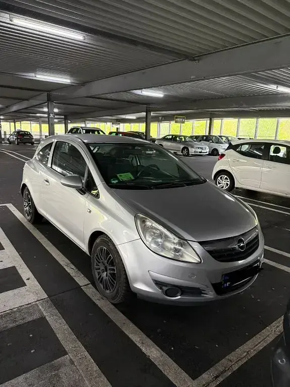 Gebraucht Opel Corsa 80 PS (58 kW) 2008 Silber Kleinwagen