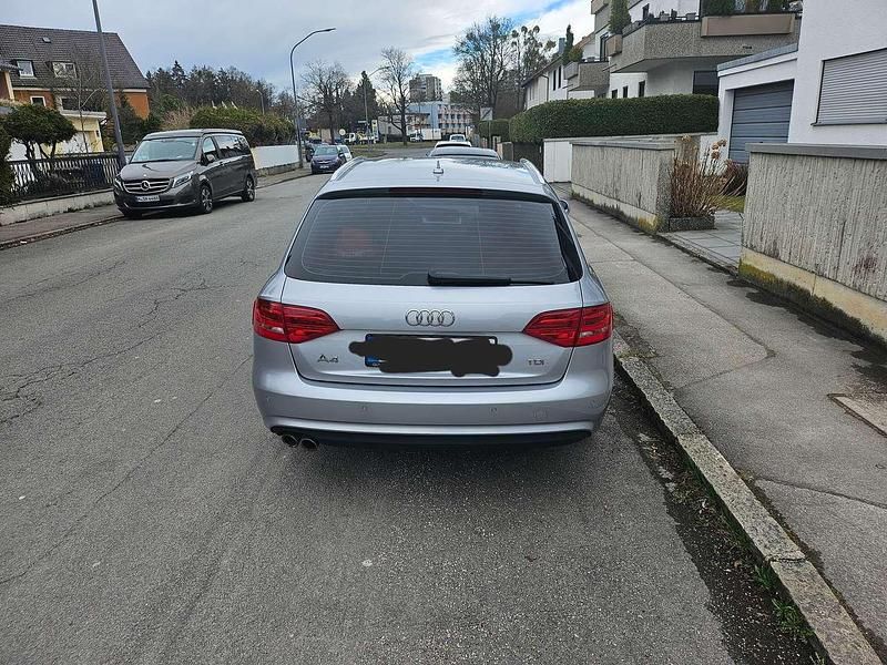 Gebraucht Audi A4 150 PS (110 kW) 2014 Silber Kombi