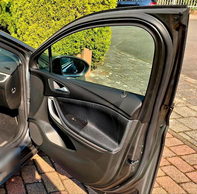 Gebraucht Opel Astra Edition 110 PS (80 kW) 2020 Grau Limousine