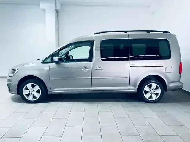 Gebraucht VW Caddy Maxi Comfortline 150 PS (110 kW) 2016 Braun Van / Kleinbus