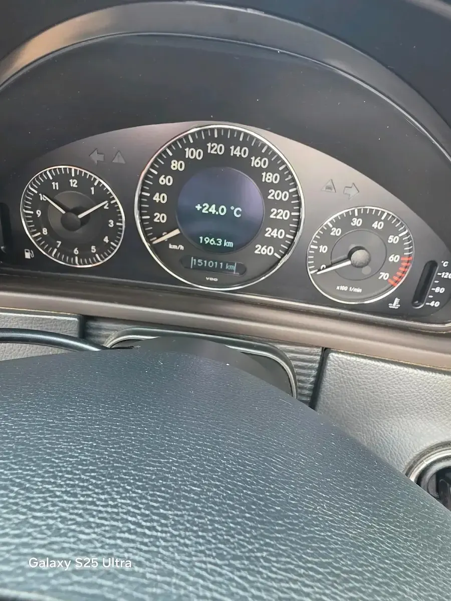 Gebraucht Mercedes CLK320 218 PS (160 kW) 2003 Schwarz Cabrio