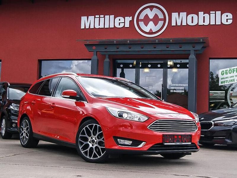 Gebraucht Ford Focus Titanium 182 PS (133 kW) 2016 Rot Kombi