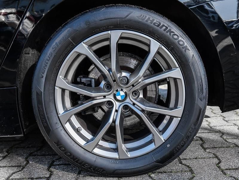 Gebraucht BMW 320 Advantage 184 PS (135 kW) 2023 Schwarz Kombi