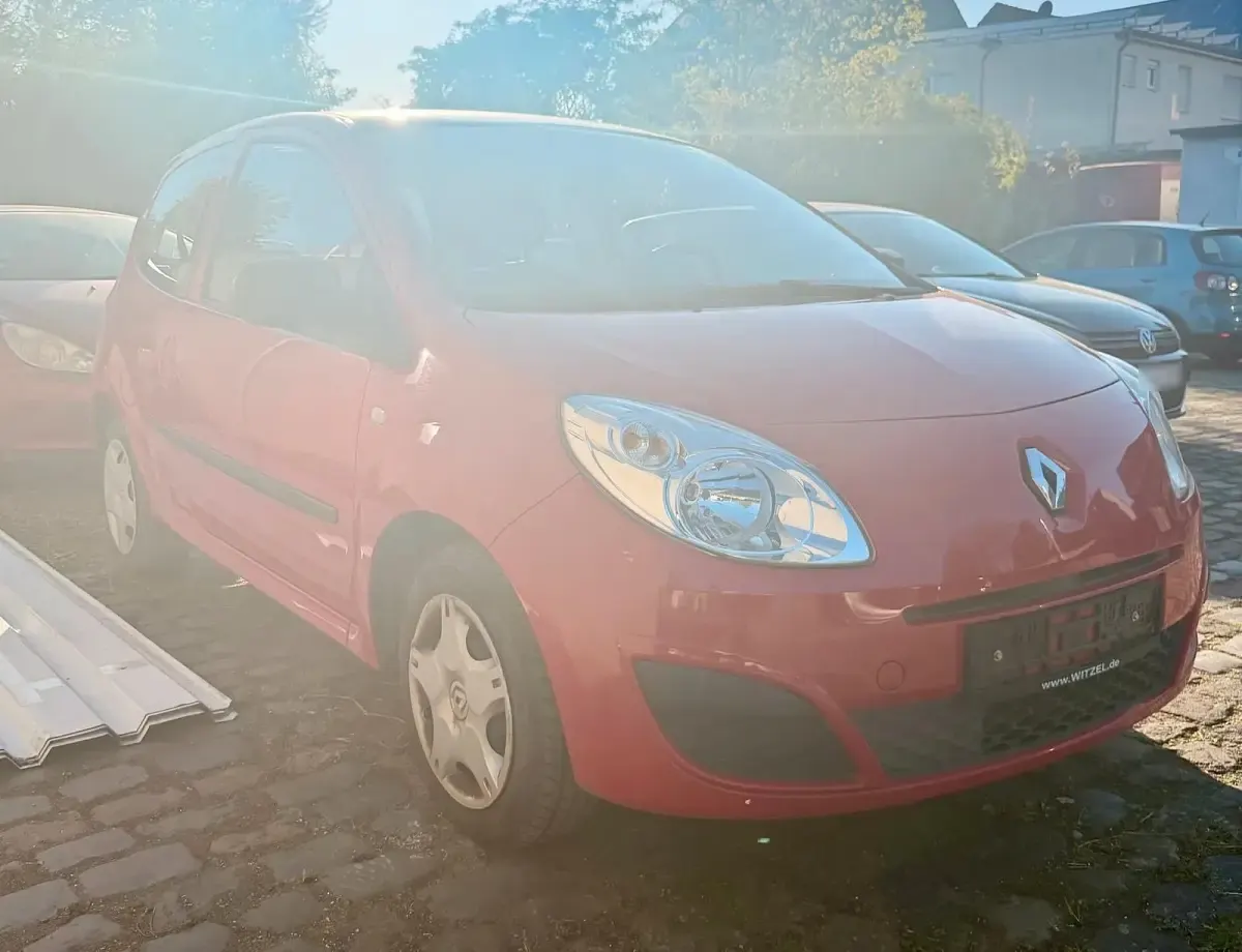 Gebraucht Renault Twingo 59 PS (43 kW) 2011 Rot Kleinwagen