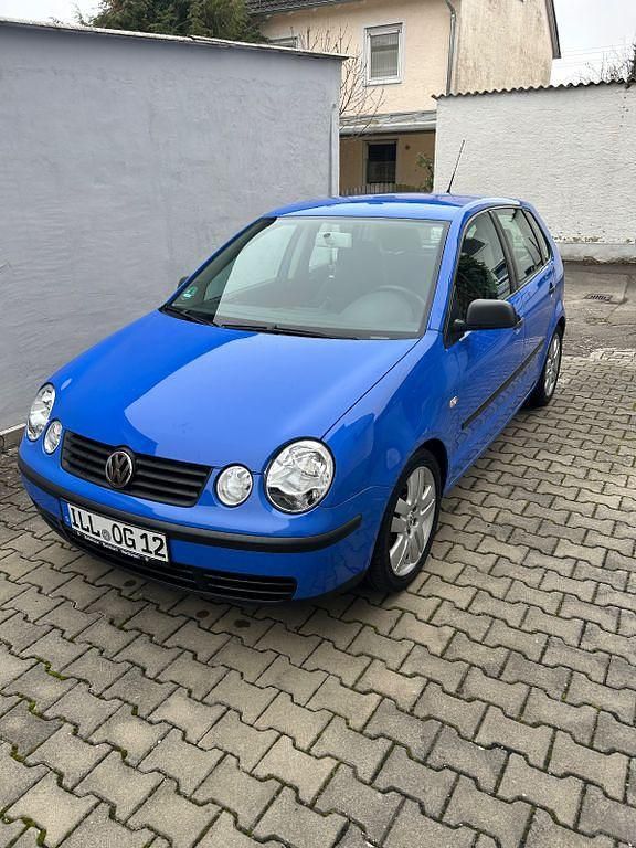 Blau Gebraucht 2003 VW Polo Basis Limousine | 4.000 € - Bild 1/4