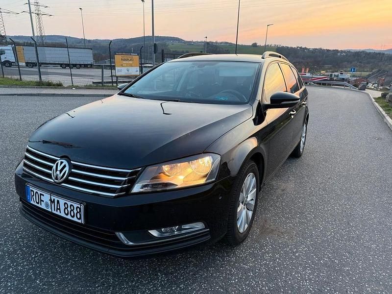 Gebraucht VW Passat Trendline 140 PS (102 kW) 2014 Schwarz Kombi